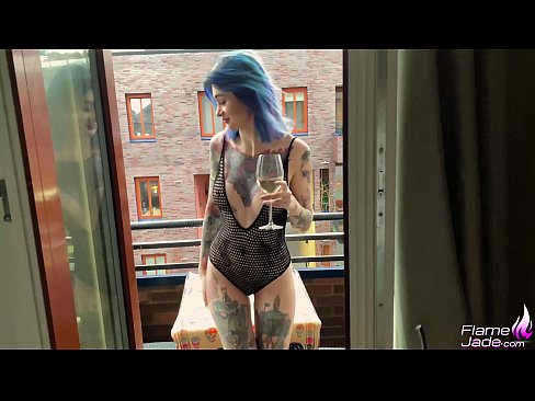 ❤️ Ochiq osmon ostida ehtiros bilan so'rayotgan ajoyib qiz Super pornoda pornoda uz.oldsex.ru ❌️